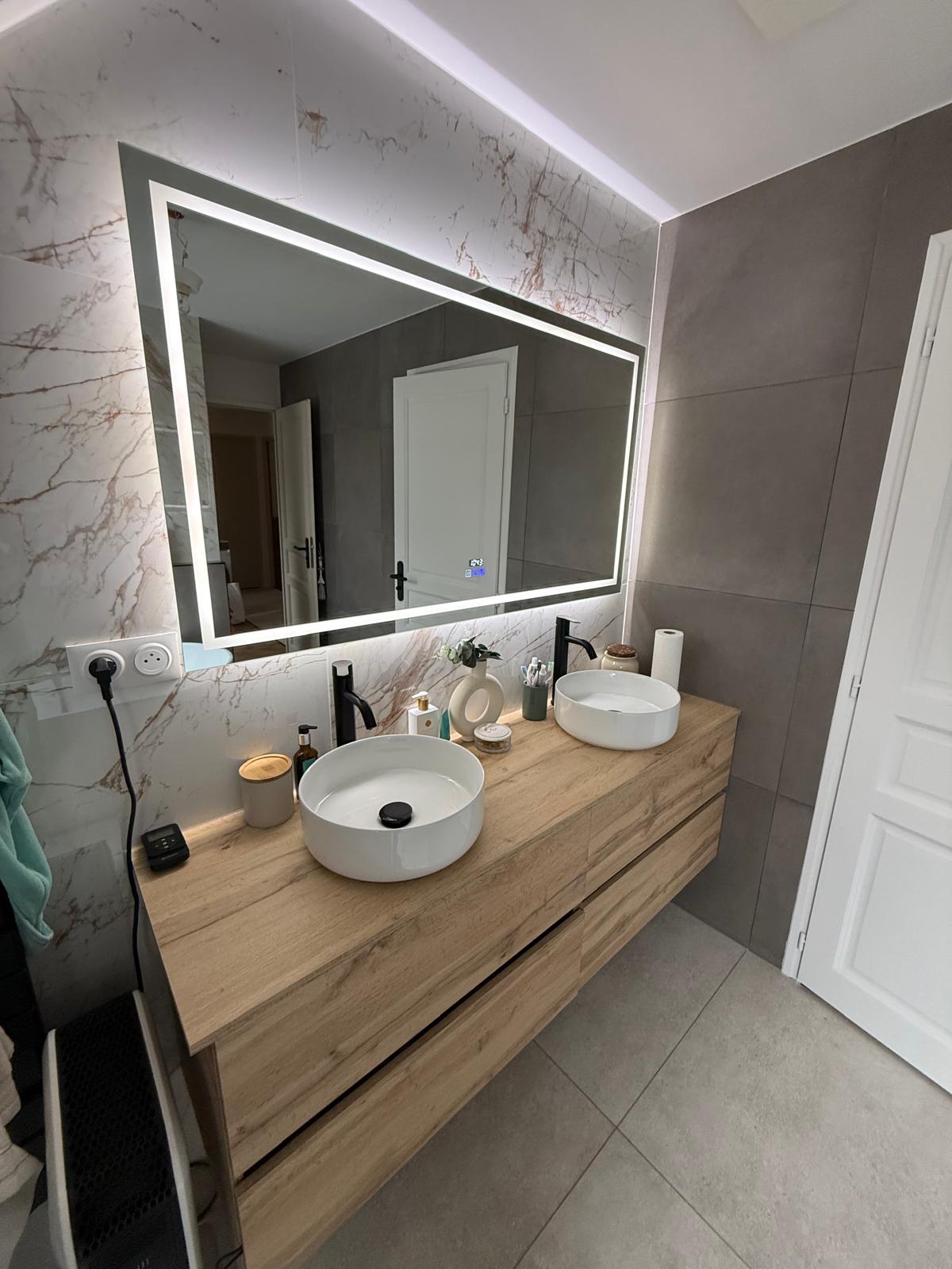 Installation meuble double vasque avec miroir LED - Versailles